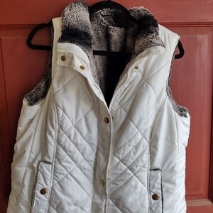 White Quilted Vest with Faux Fur Lining